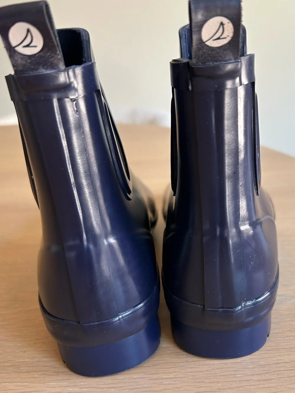 Sperry Women's Drizzle Chelsea Rain Boots in navy, Size 9, NWOT Display